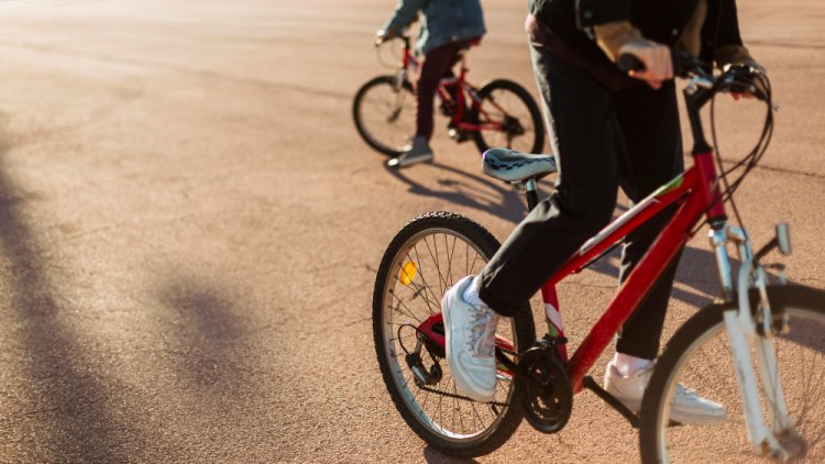 Test des speedbikes et vélos électriques tout-terrain : puissance et durabilité